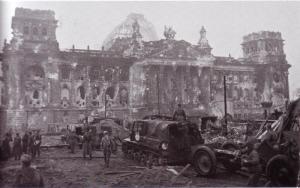 O Reichstag após os combates