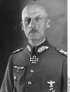 Marechal Wilhelm Ritter von Leeb, comandante do Grupo de Exércitos C. 
