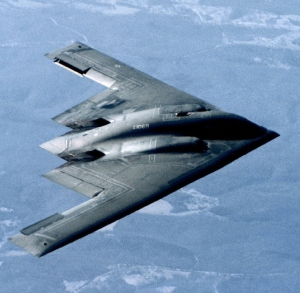 B-2 Spirit, caça furtivo norte-americano introduzido em 1997. Reparem como o seu desenho é semelhante ao do Ho 229. 